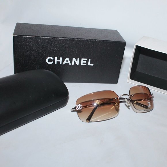 CHANEL Accessories - Chanel Gradient "CC" crystal Logo Charm Sunglasses w Case & Box